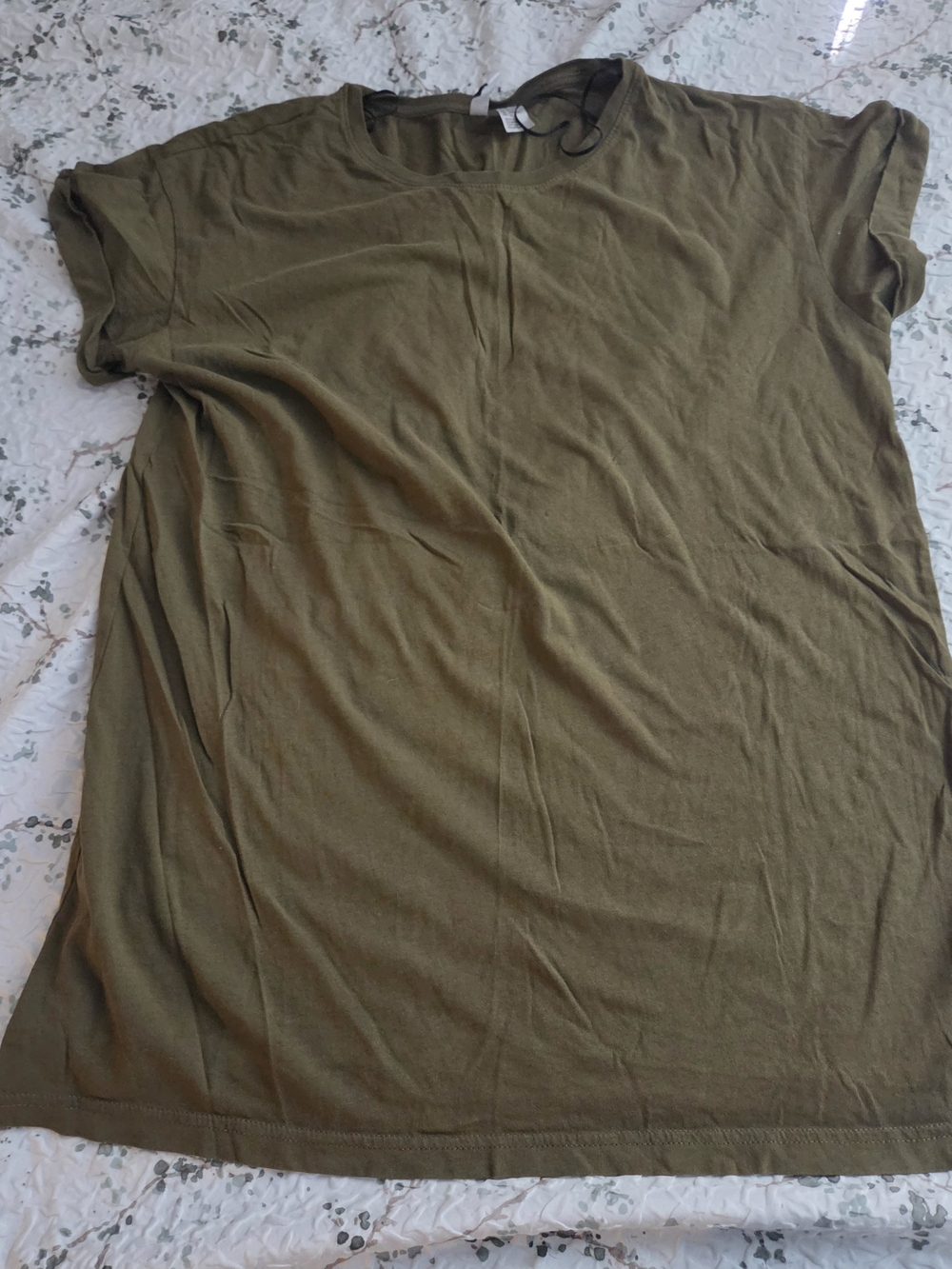 H&M Olive Green Short Sleeve Crewneck Tee
